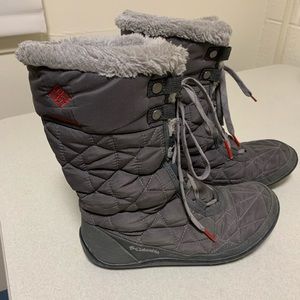 Omni heat Columbia Winter Boots women size 6.5